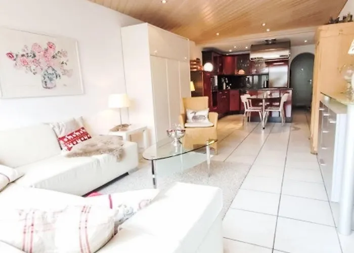 Center Communal 1d By Interhome